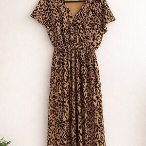 Leopard Print V-Neck Maxi Dress in Brown